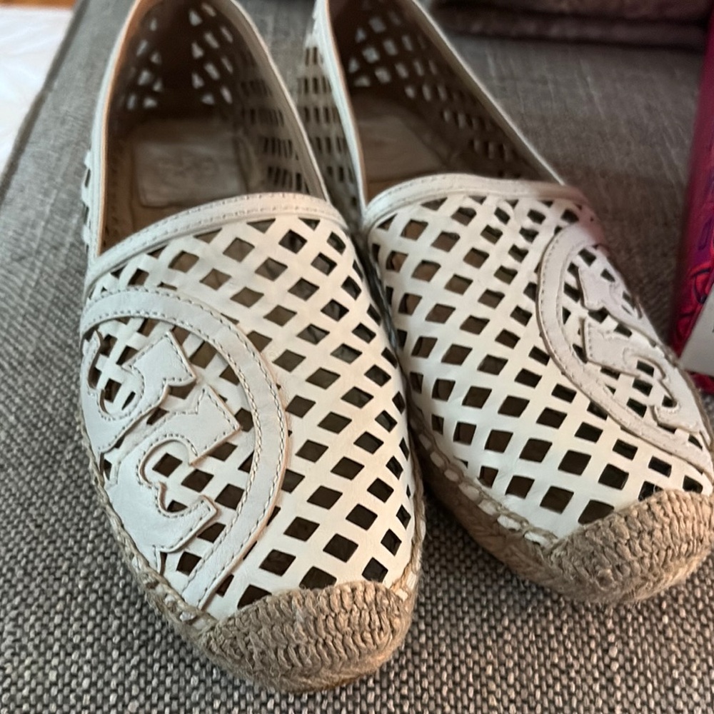Tory Burch White Cutout Leather Espadrilles with Natural Jute Trim